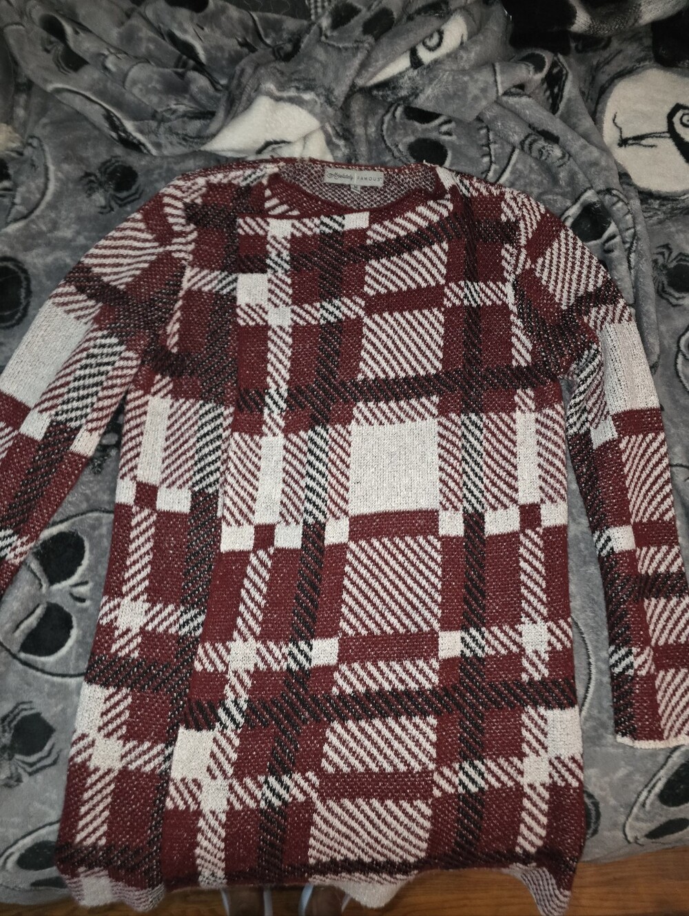 Absolutely Famous Burgundy Plaid Knit Tunic Sweater M